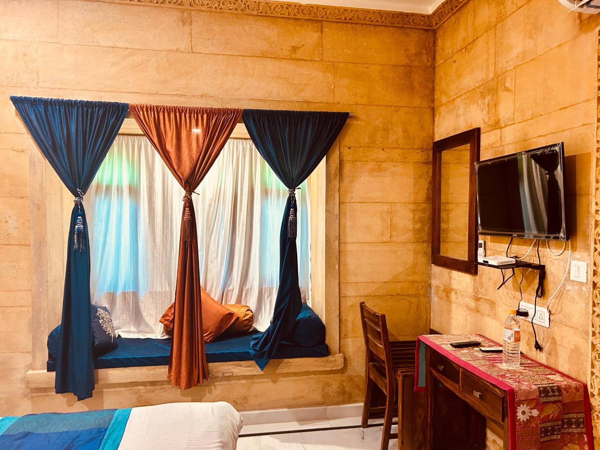 Hotel Heritage Haveli Jaisalmer Exteriör bild